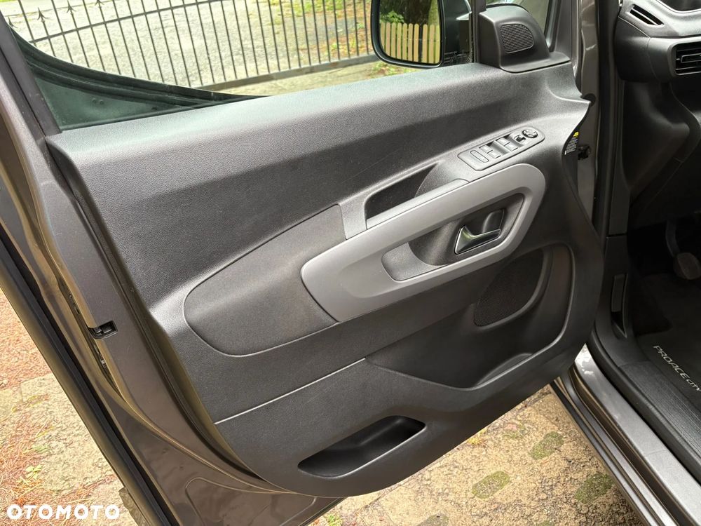 Toyota Proace City Verso Long 1.2 D-4T Family - 7