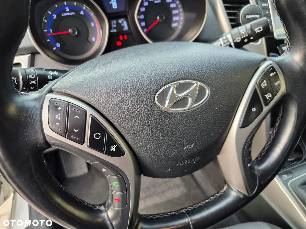 Hyundai i30 1.6 CRDI Intro Edition - 6