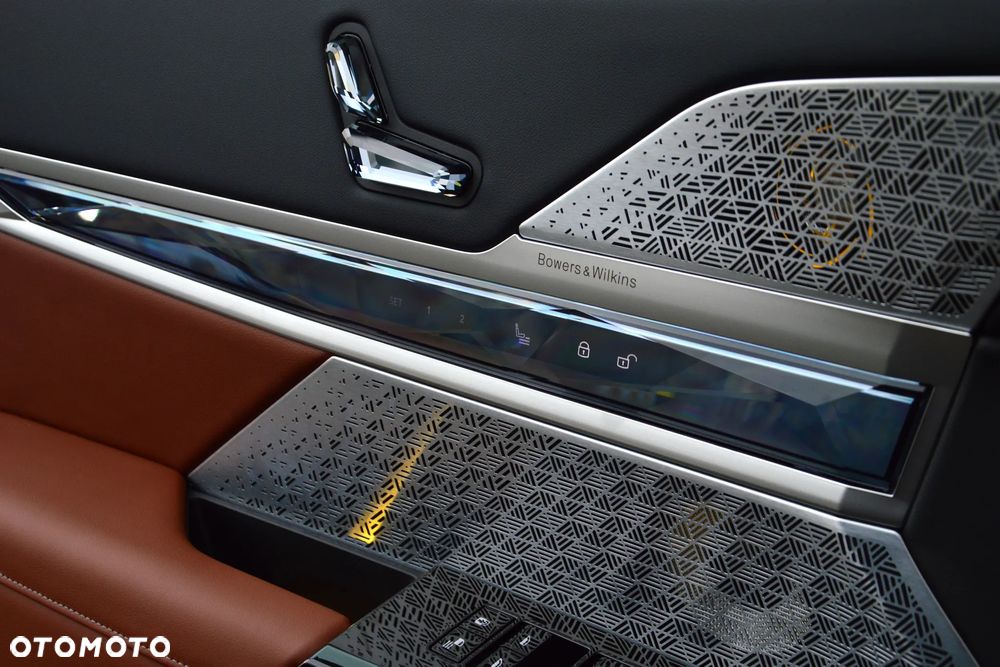 BMW Seria 7 740d xDrive mHEV Individual Edition sport - 22