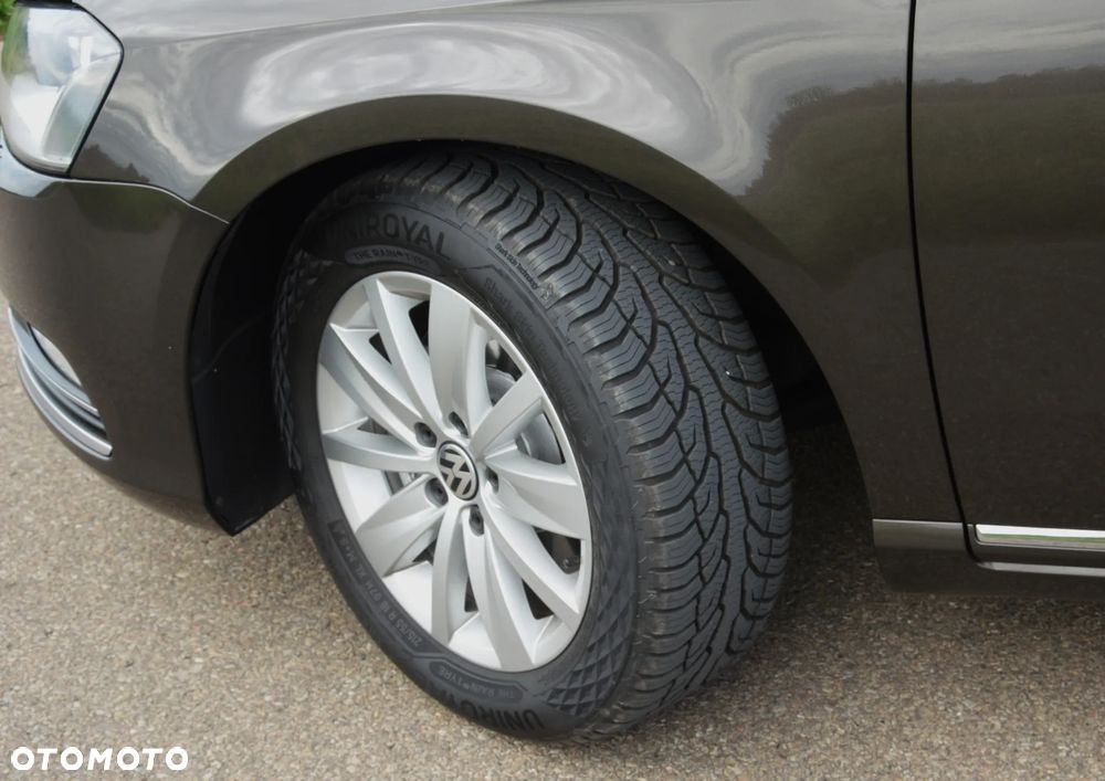Volkswagen Passat - 38