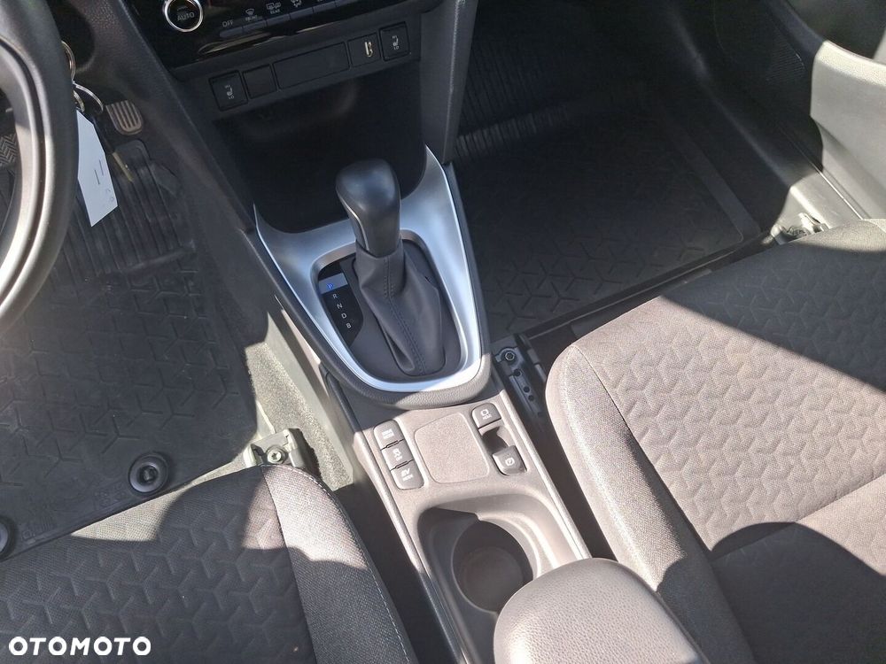 Toyota Yaris Cross Hybrid 1.5 Comfort - 27