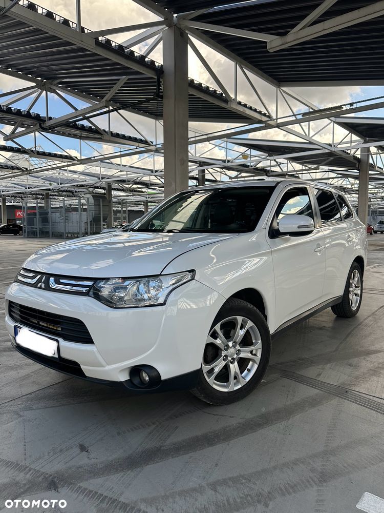 Mitsubishi Outlander - 4