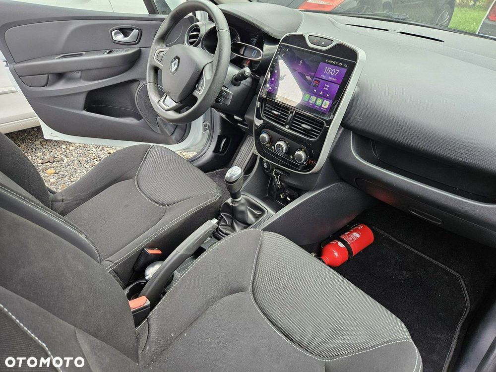 Renault Clio - 8