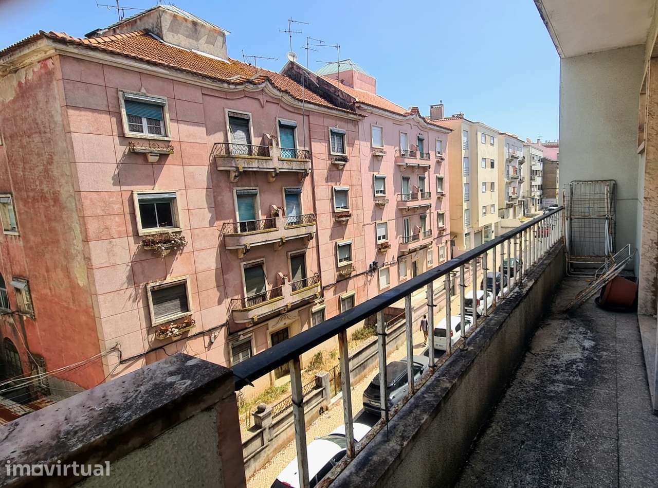 T2 + 1 no Centro de Queluz — 2 Minutos da Estação - Grande imagem: 2/14