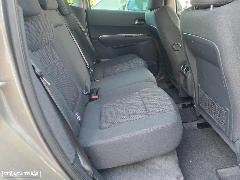 Peugeot 3008 2.0 HDi Hybrid4 - 7