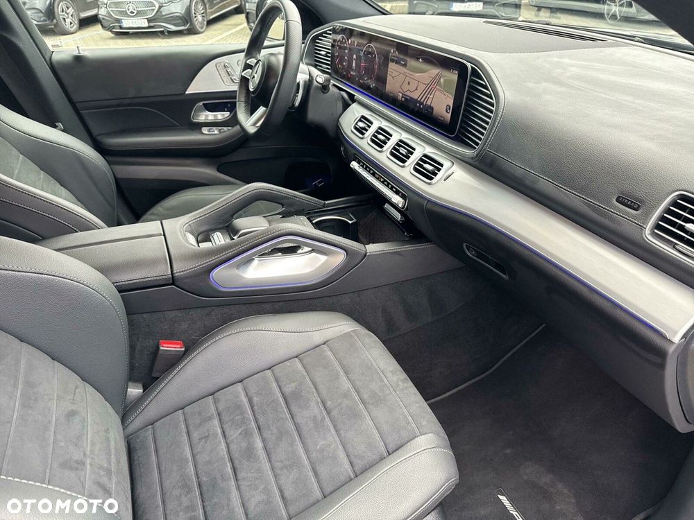 Mercedes-Benz GLE - 22