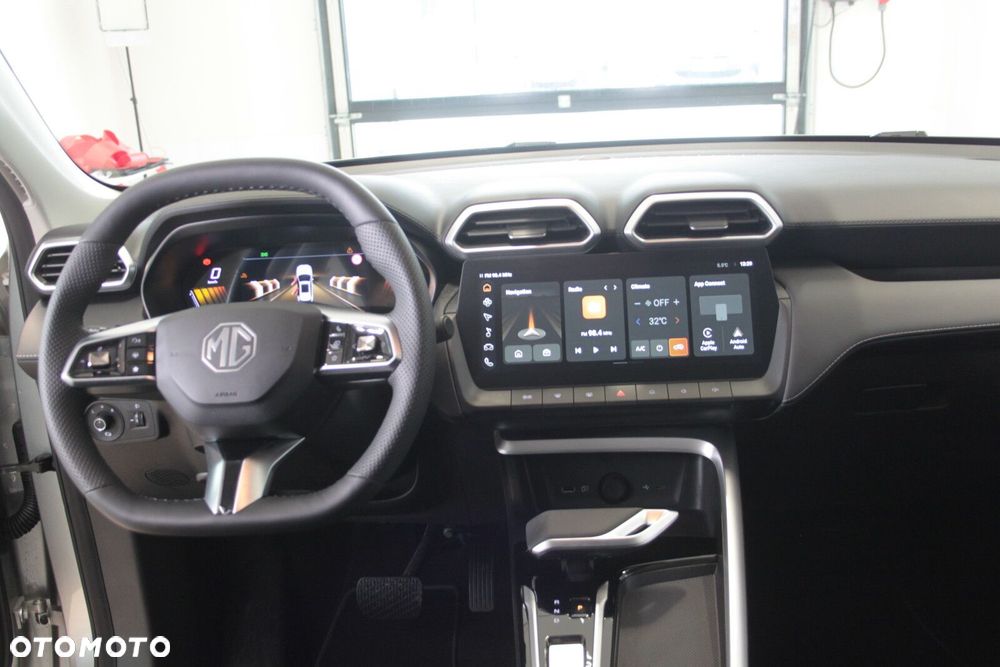 MG ZS Hybrid+ - 33