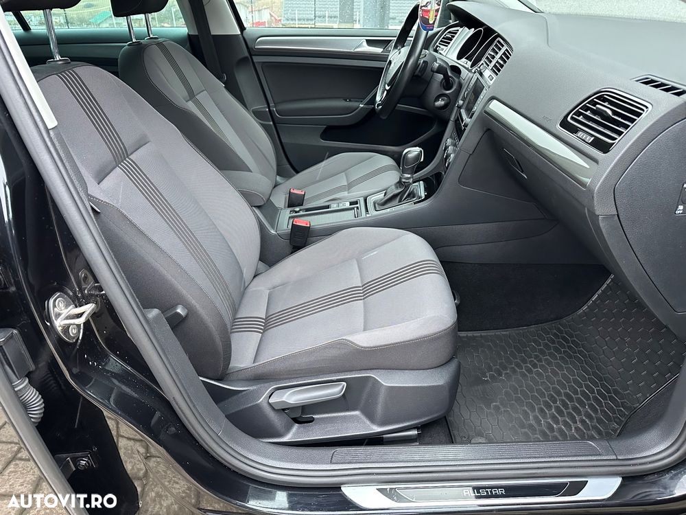 Volkswagen Golf 2.0 TDI BlueMotion Technology DSG Allstar - 15