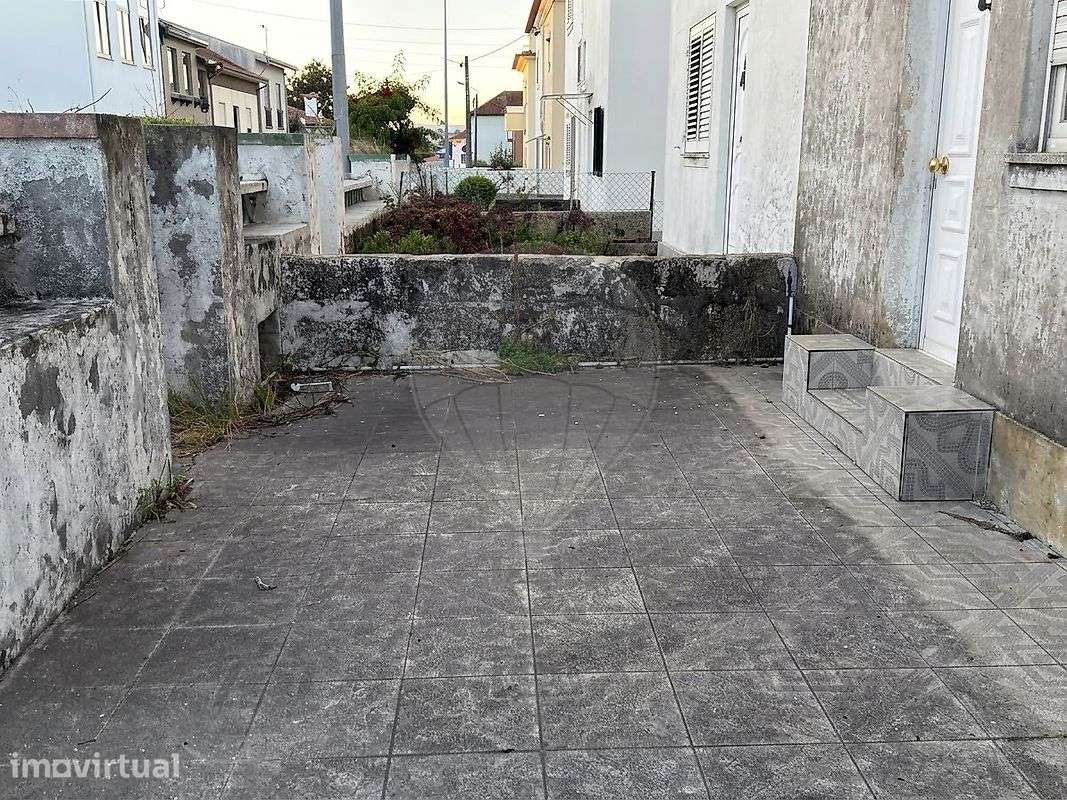 Moradia T2 para venda - Grande imagem: 2/21