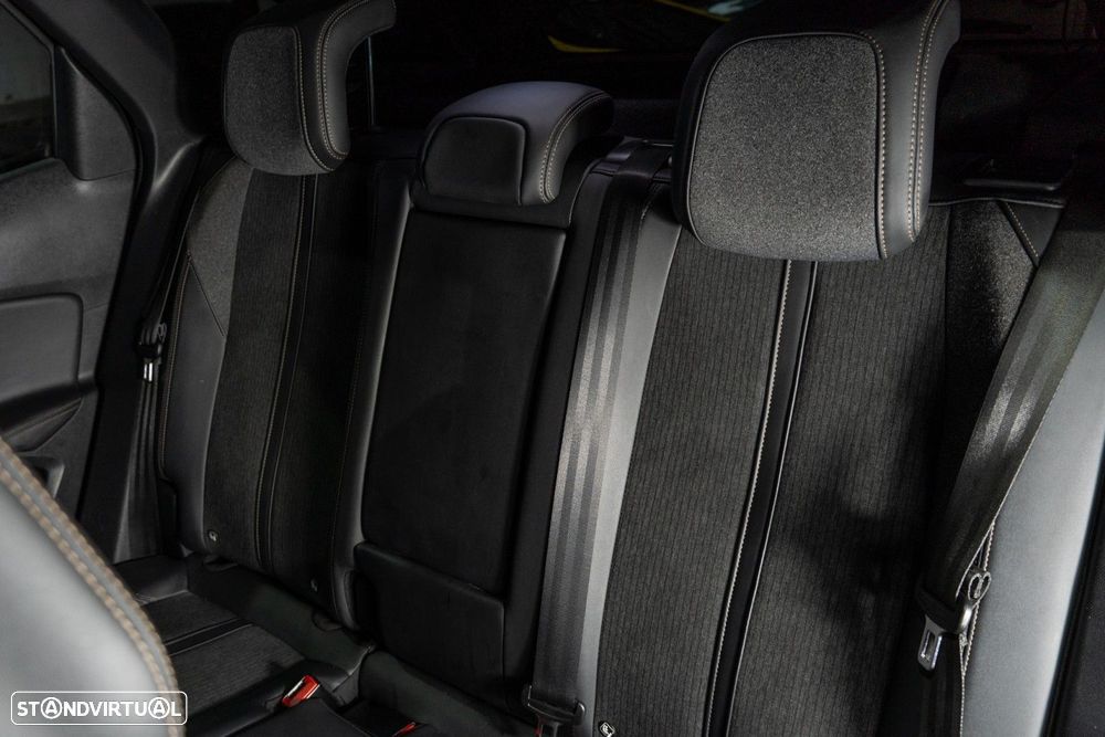 Peugeot 3008 1.5 BlueHDi GT Line EAT8 - 11