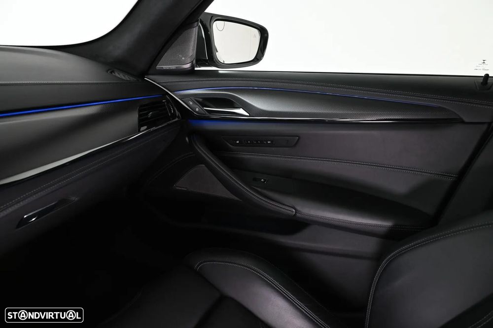 BMW M5 Standard - 36