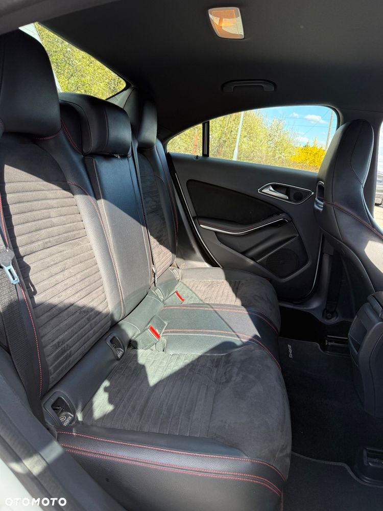 Mercedes-Benz CLA - 25