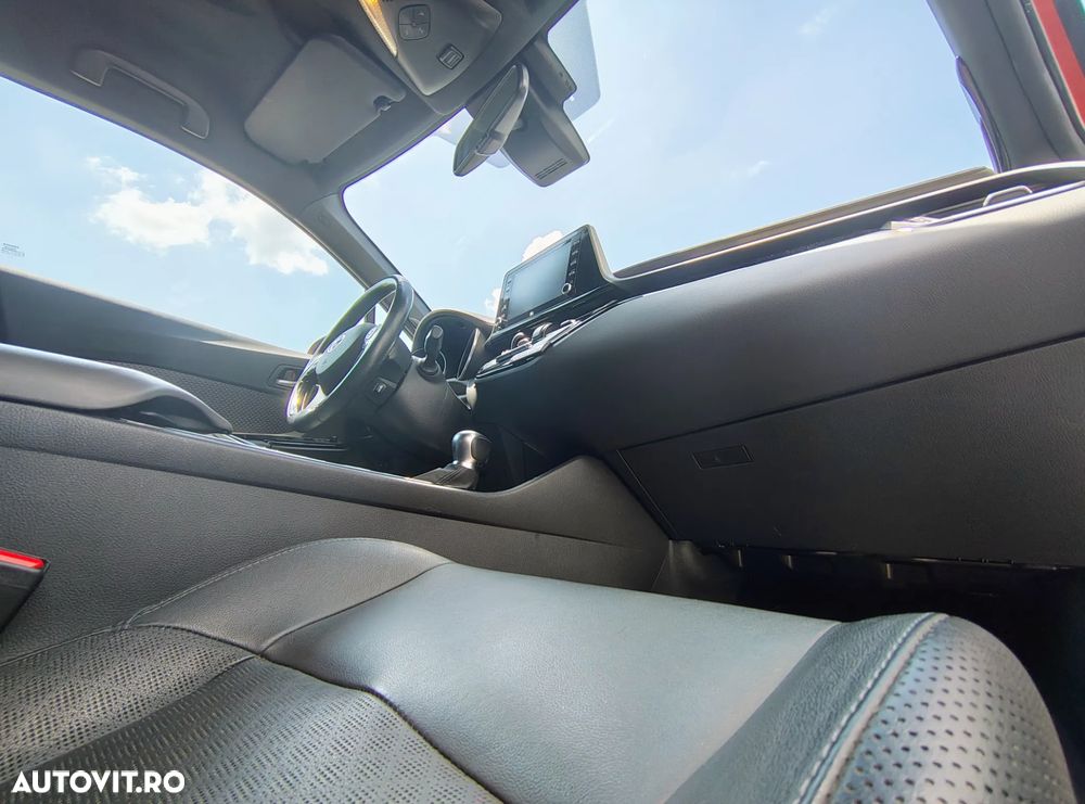 Toyota C-HR 2.0 HSD 184 CP 4x2 CVT Classy Bi-Tone - 6
