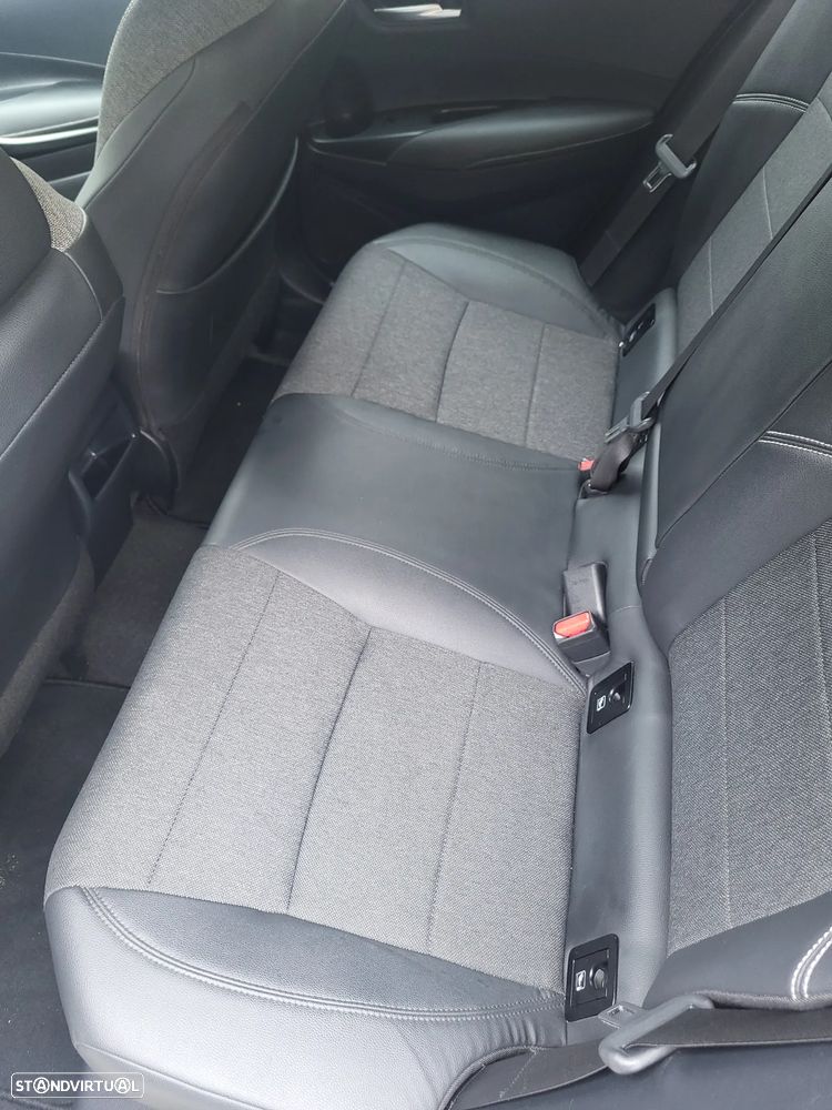 Toyota Corolla 1.8 Hybrid Comfort+P.Sport - 9