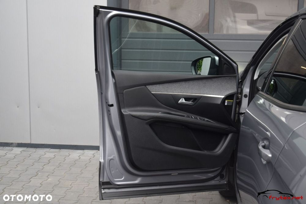 Peugeot 3008 - 16
