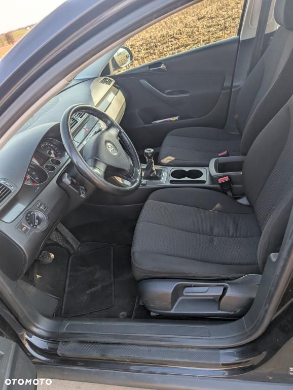 Volkswagen Passat - 6
