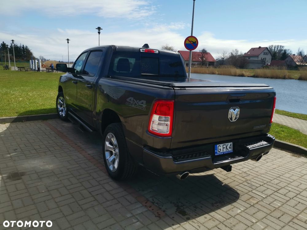 RAM 1500 5.7 Crew Cab Bighorn - 11