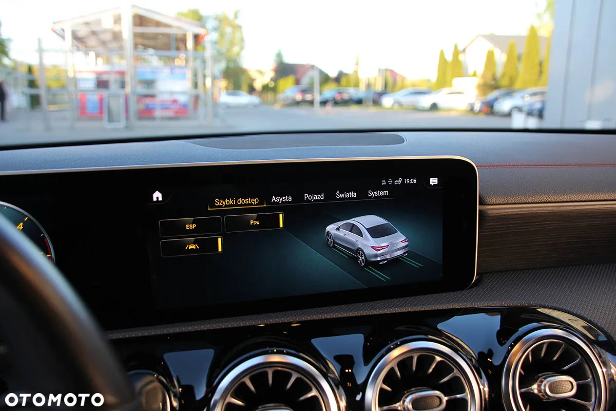 Mercedes-Benz CLA 200 d 8G-DCT AMG Line - 37