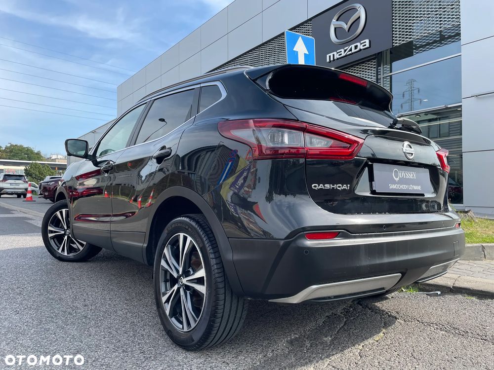 Nissan Qashqai 1.3 DIG-T N-Connecta EU6d - 4