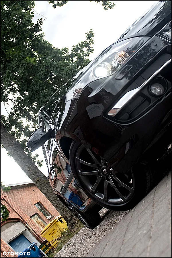 Renault Laguna dCi 150 FAP Start-Stop GT - 11