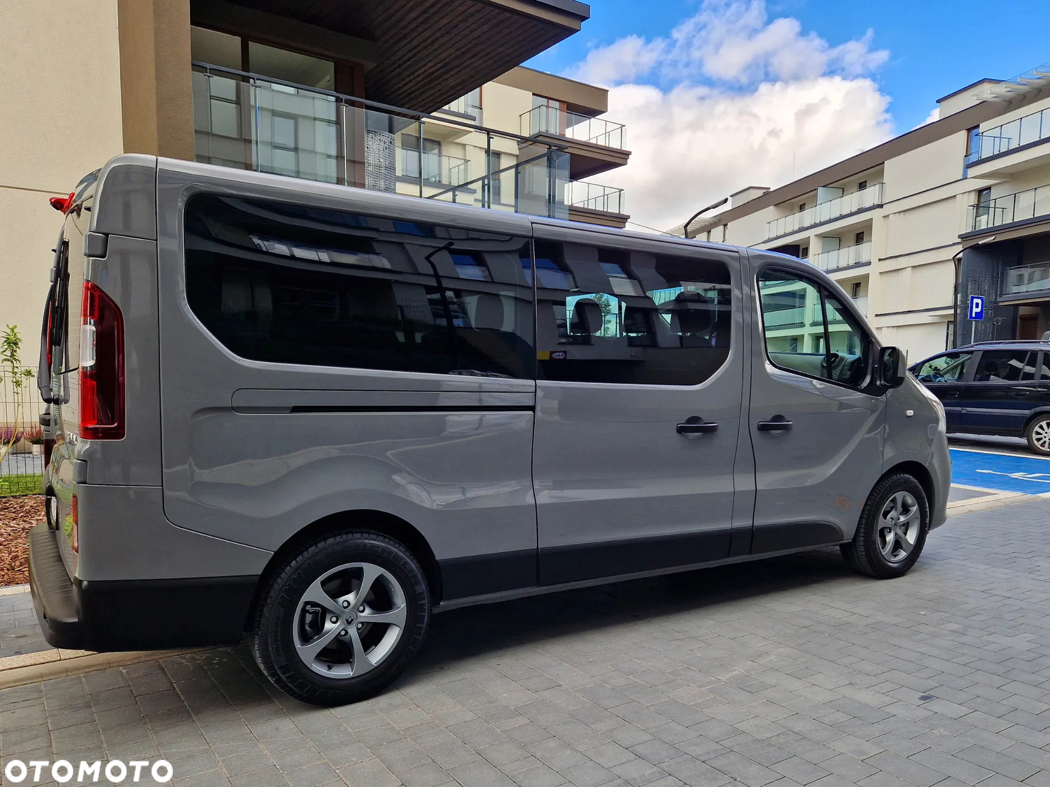 Renault Trafic Grand SpaceClass 1.6 dCi - 6