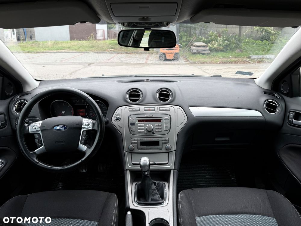 Ford Mondeo - 18