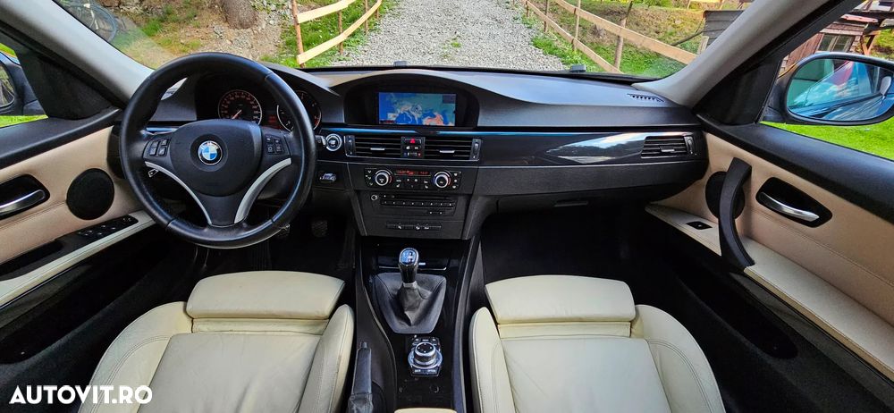 BMW Seria 3 320d xDrive - 7