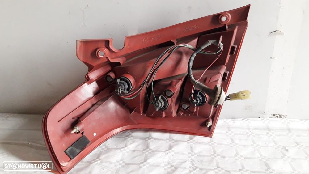 FAROLIM TRASEIRO DIREITO SUZUKI SWIFT III 2005 -P4476R - 8