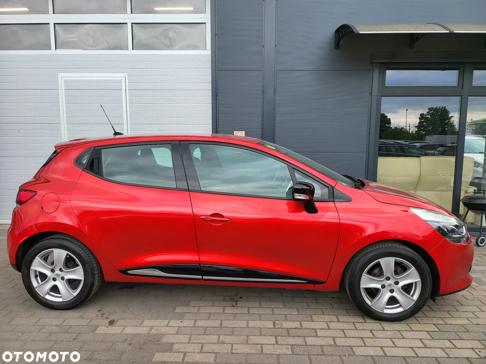 Renault Clio TCe 90 Limited - 32