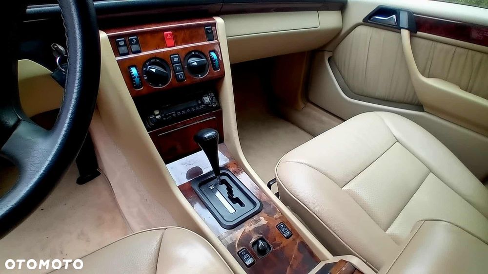 Mercedes-Benz W124 (1984-1993) - 7