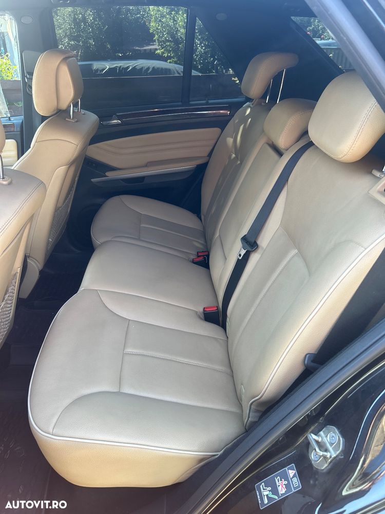 Mercedes-Benz ML 300 CDI BlueEfficiency Aut - 23