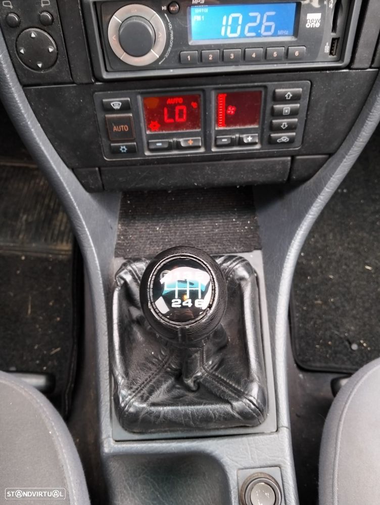 Audi A6 Avant 2.5 TDI - 17