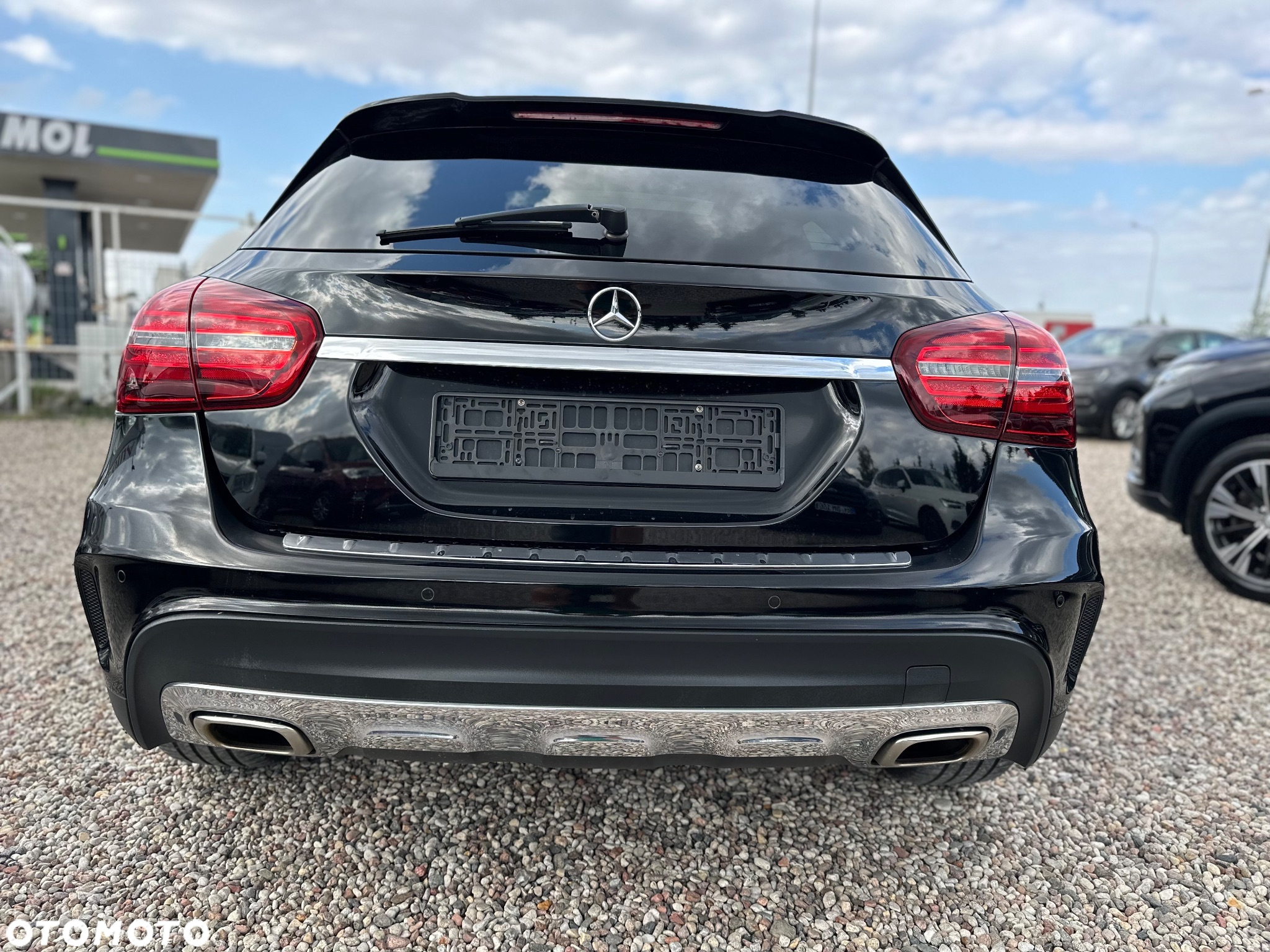 Mercedes-Benz GLA 180 7G-DCT AMG Line - 4