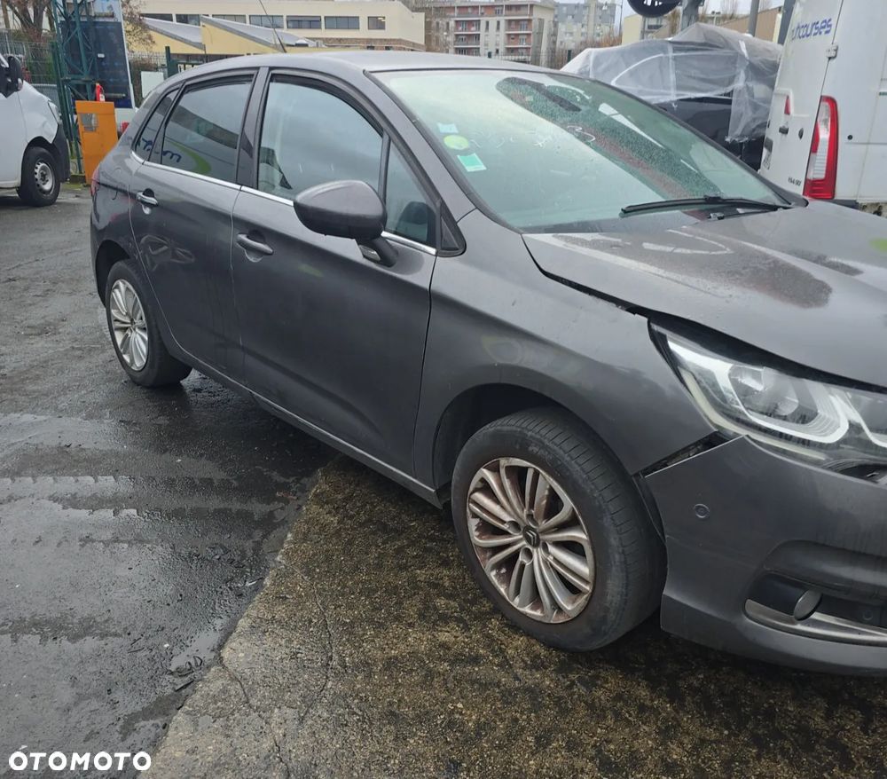 Citroën C4 1.6 BlueHDi Feel Edition S&S EAT6 - 2