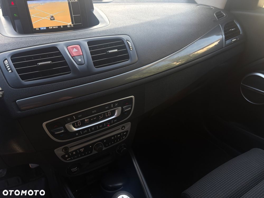 Renault Megane TCe 180 GT - 26
