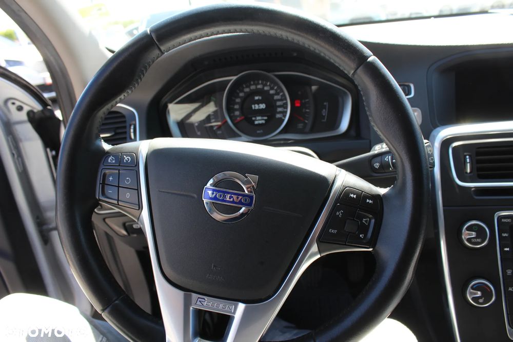 Volvo V60 D2 - 37