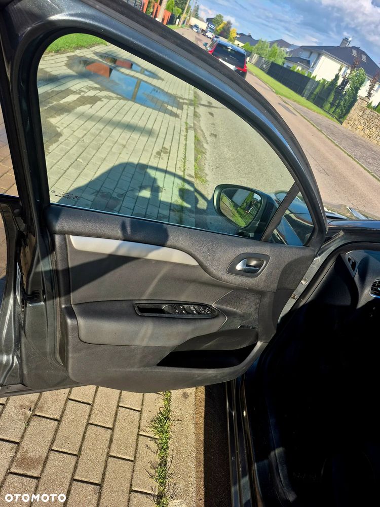 Citroën C4 1.6 HDi Seduction - 5