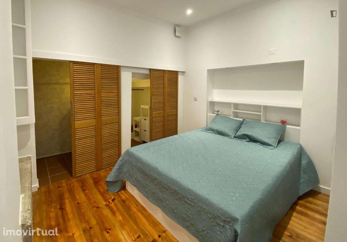 Apartamento com 1 quartos - localizado em Graça Lisbon - Grande imagem: 2/5