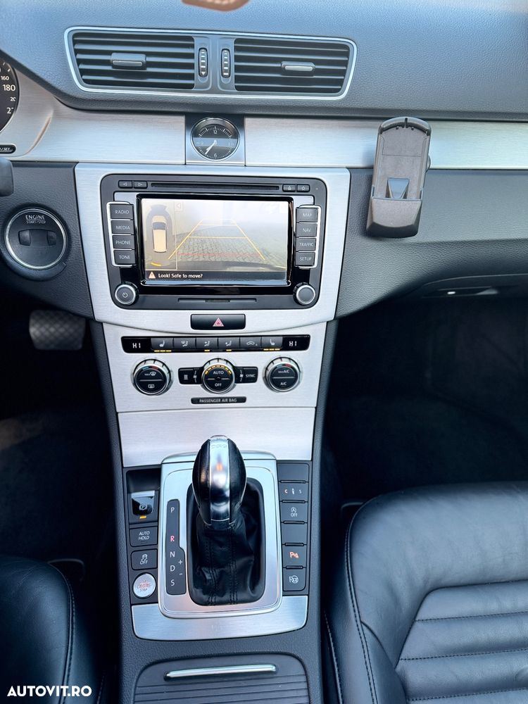 Volkswagen Passat - 8