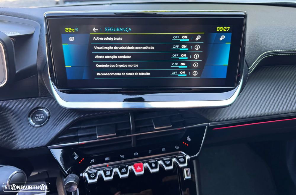 Peugeot e-2008 50 kWh GT - 29