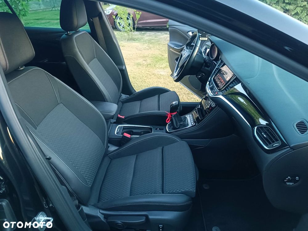 Opel Astra 1.6 D (CDTI) Start/Stop Business - 22
