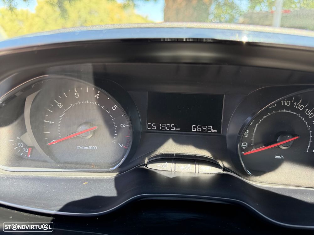 Peugeot 208 1.2 VTi Access - 7