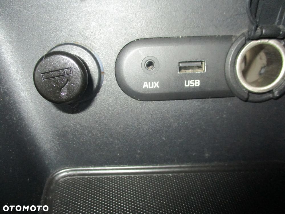 Kia Ceed Cee'd 1.6 CRDi L - 22