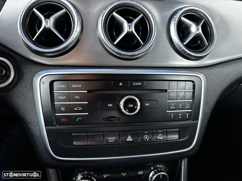 Mercedes-Benz CLA 180 d AMG Line - 31