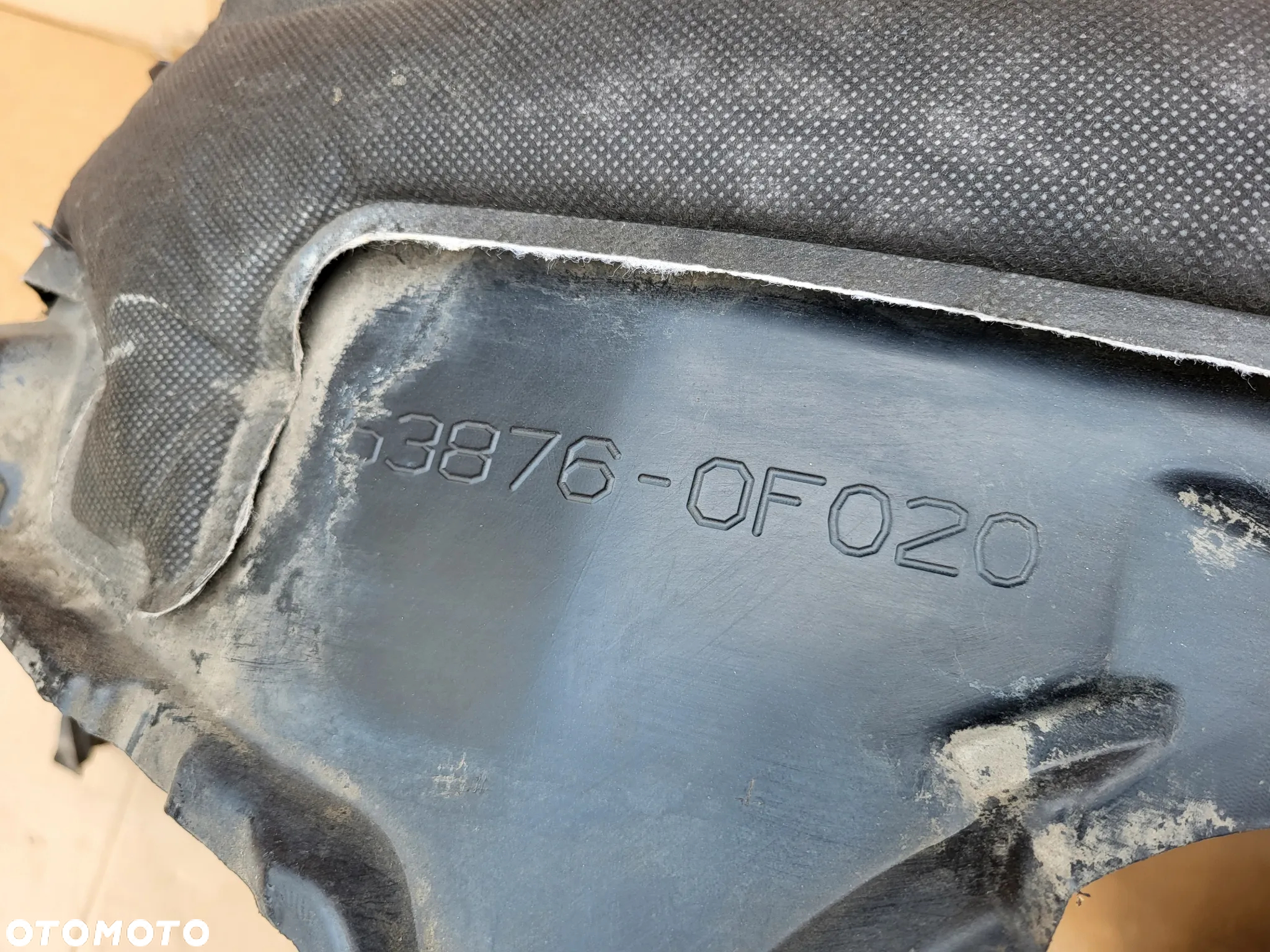 NADKOLE LEWY PRZOD TOYOTA VERSO - 7