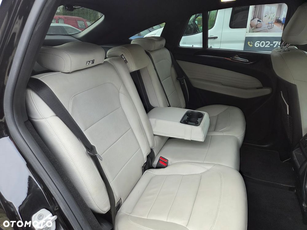 Mercedes-Benz GLE - 26