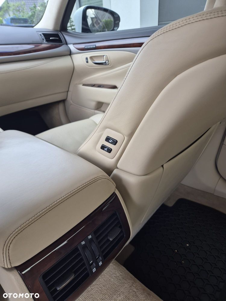 Lexus LS 460 Elite AWD - 17