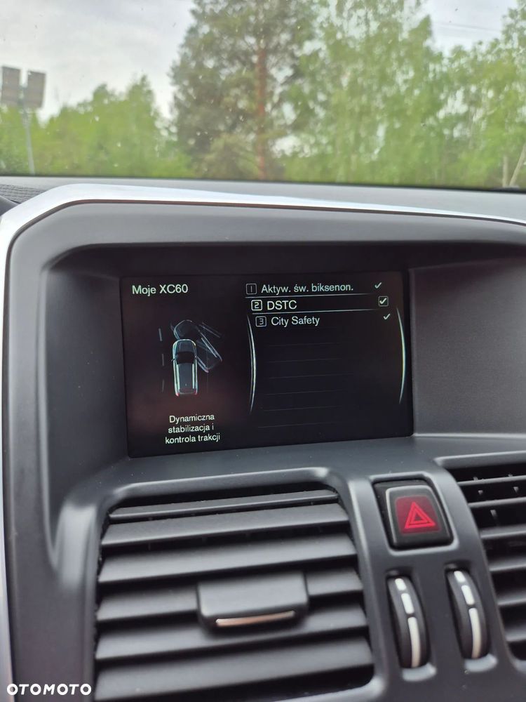 Volvo XC 60 - 22