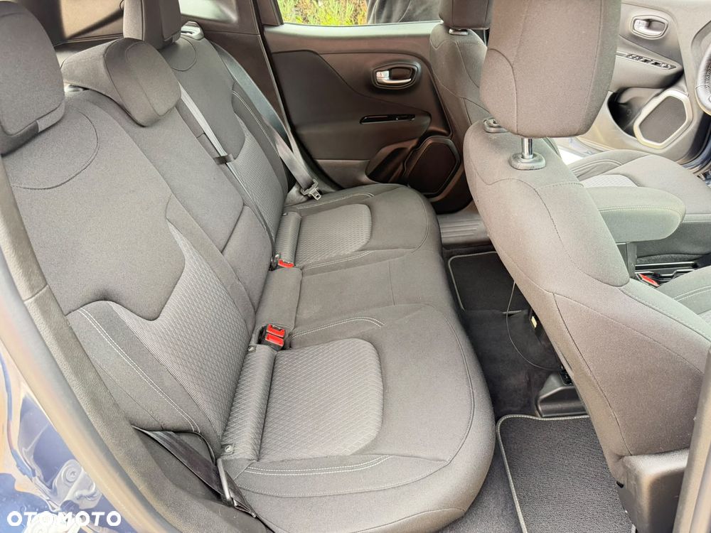 Jeep Renegade - 26