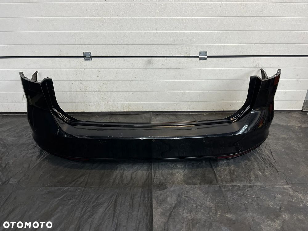 VW Passat B8 Zderzak tylny oryginał czarny 3G5807521D 3G5807521E - 2
